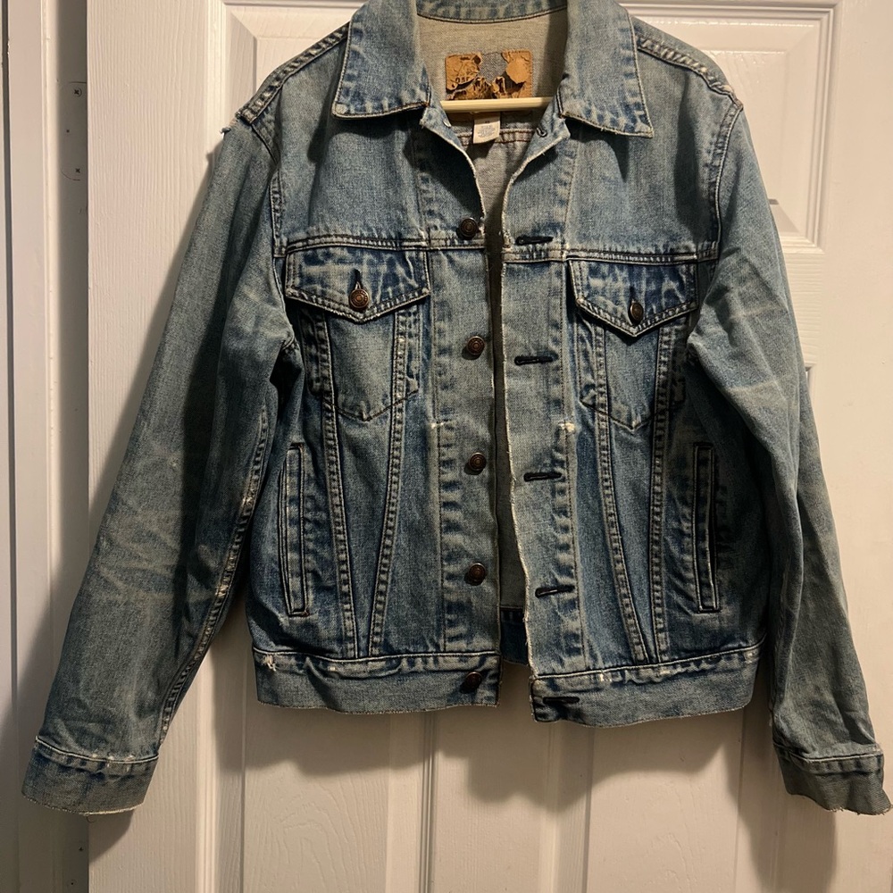 Vintage Denim Jean Jacket size x’s but fits like a medium